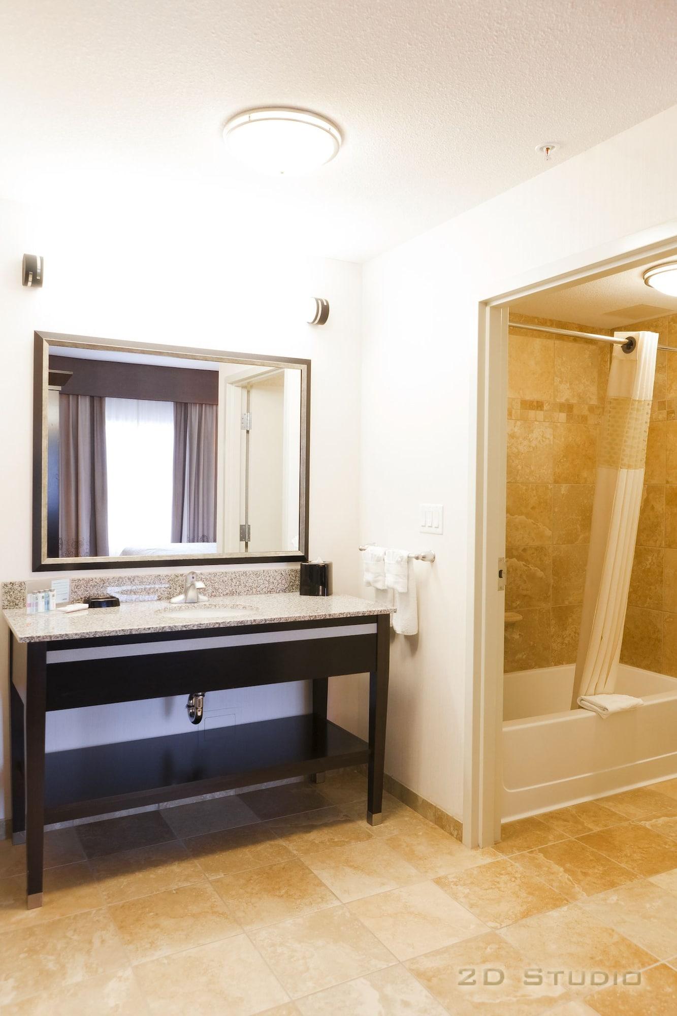 Hampton Inn & Suites By Hilton Lethbridge Dış mekan fotoğraf