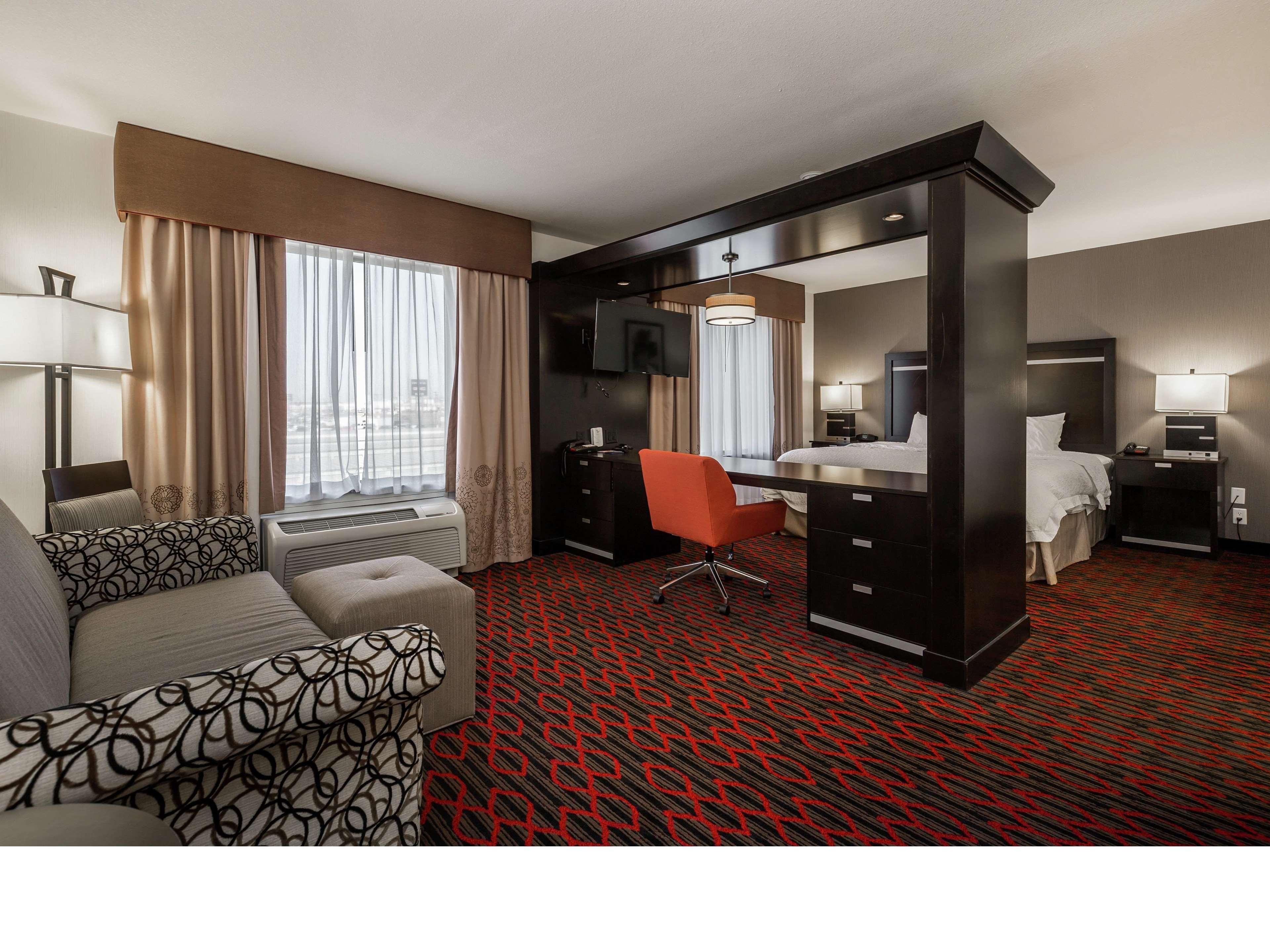 Hampton Inn & Suites By Hilton Lethbridge Dış mekan fotoğraf