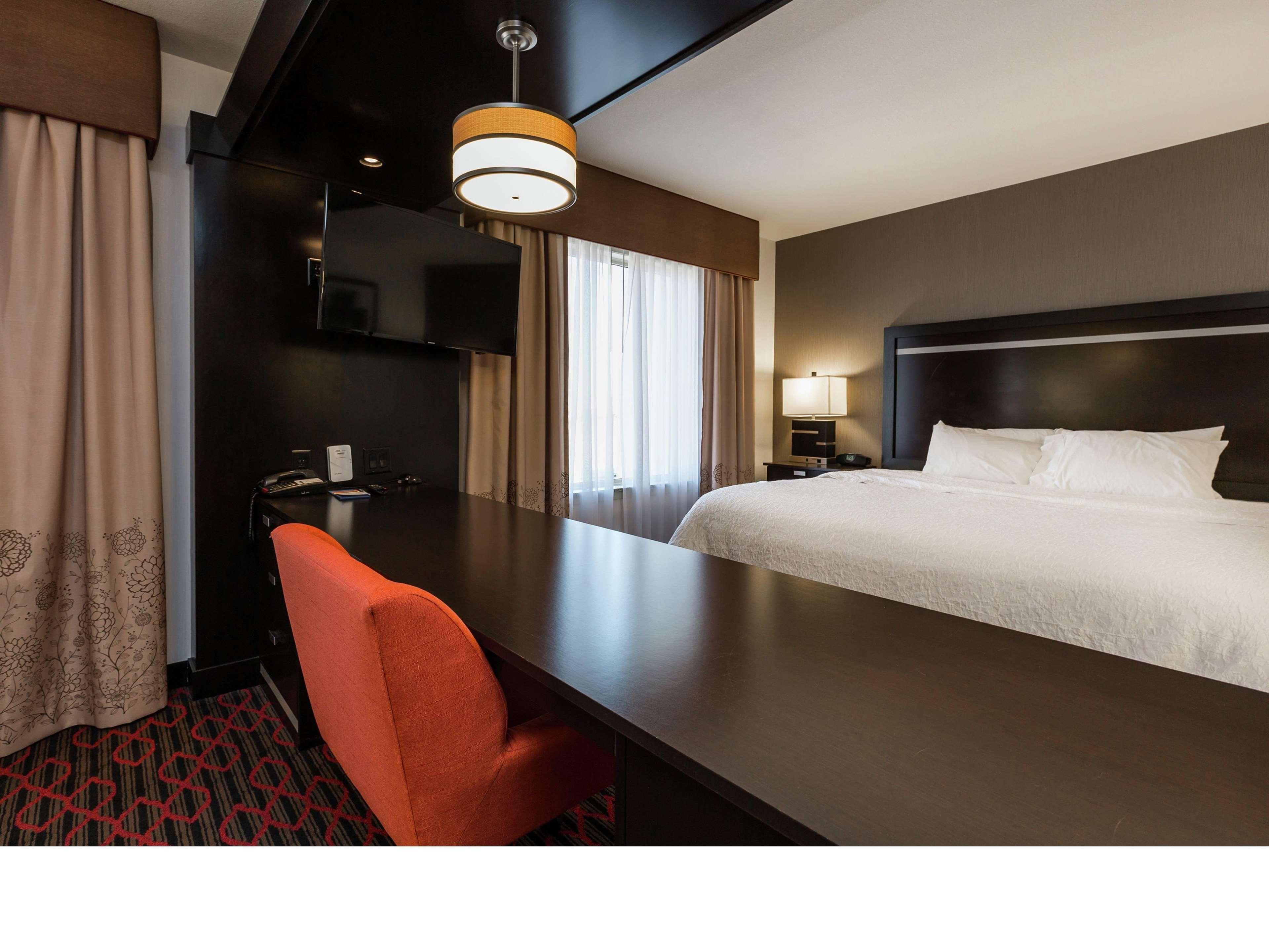 Hampton Inn & Suites By Hilton Lethbridge Dış mekan fotoğraf