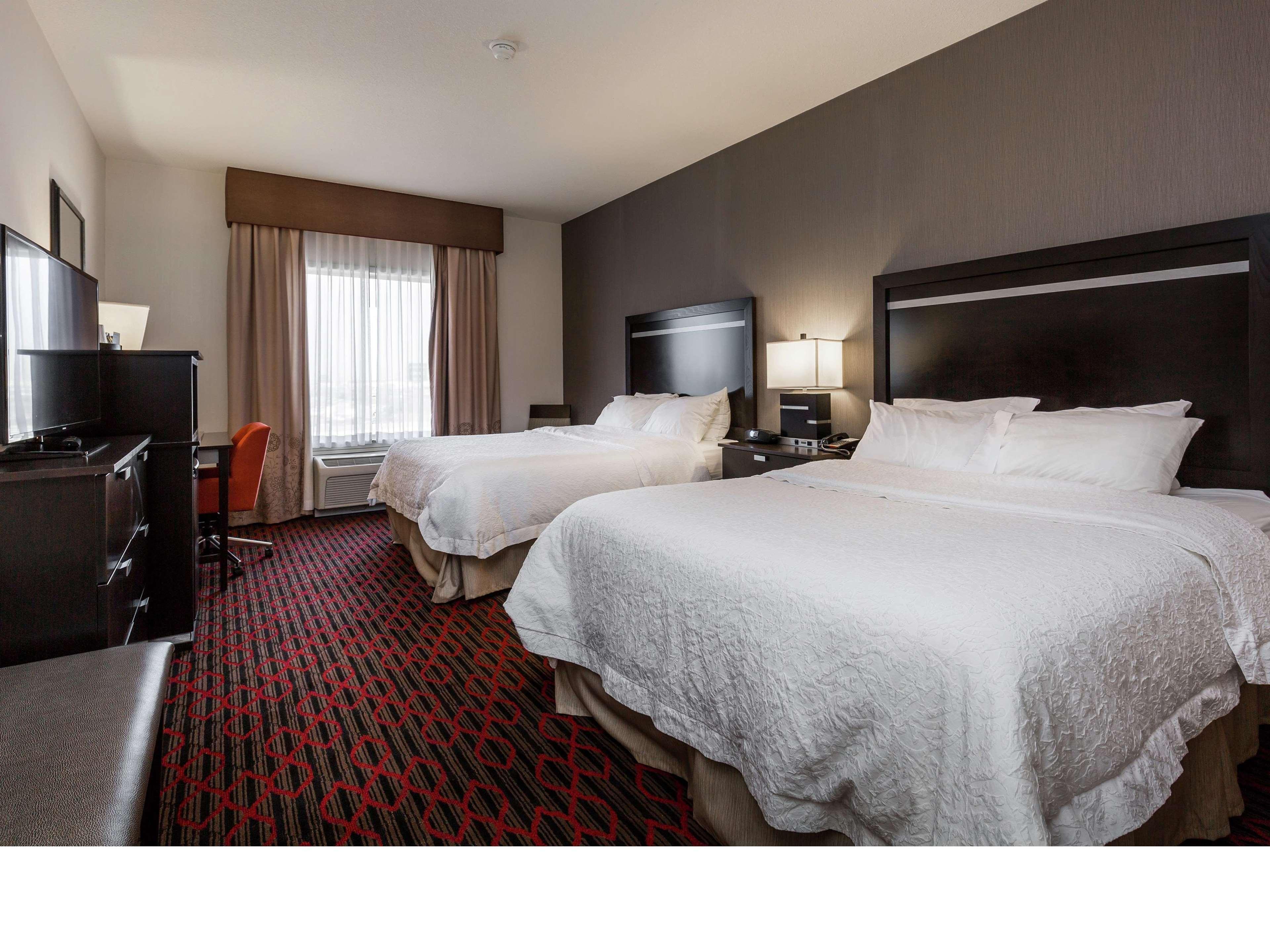 Hampton Inn & Suites By Hilton Lethbridge Dış mekan fotoğraf