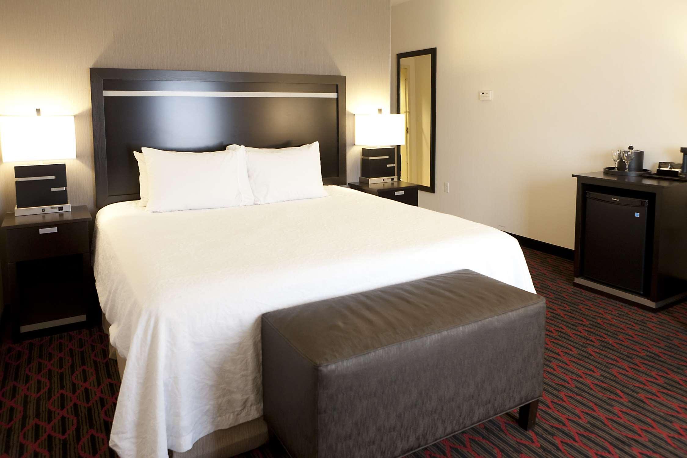 Hampton Inn & Suites By Hilton Lethbridge Dış mekan fotoğraf