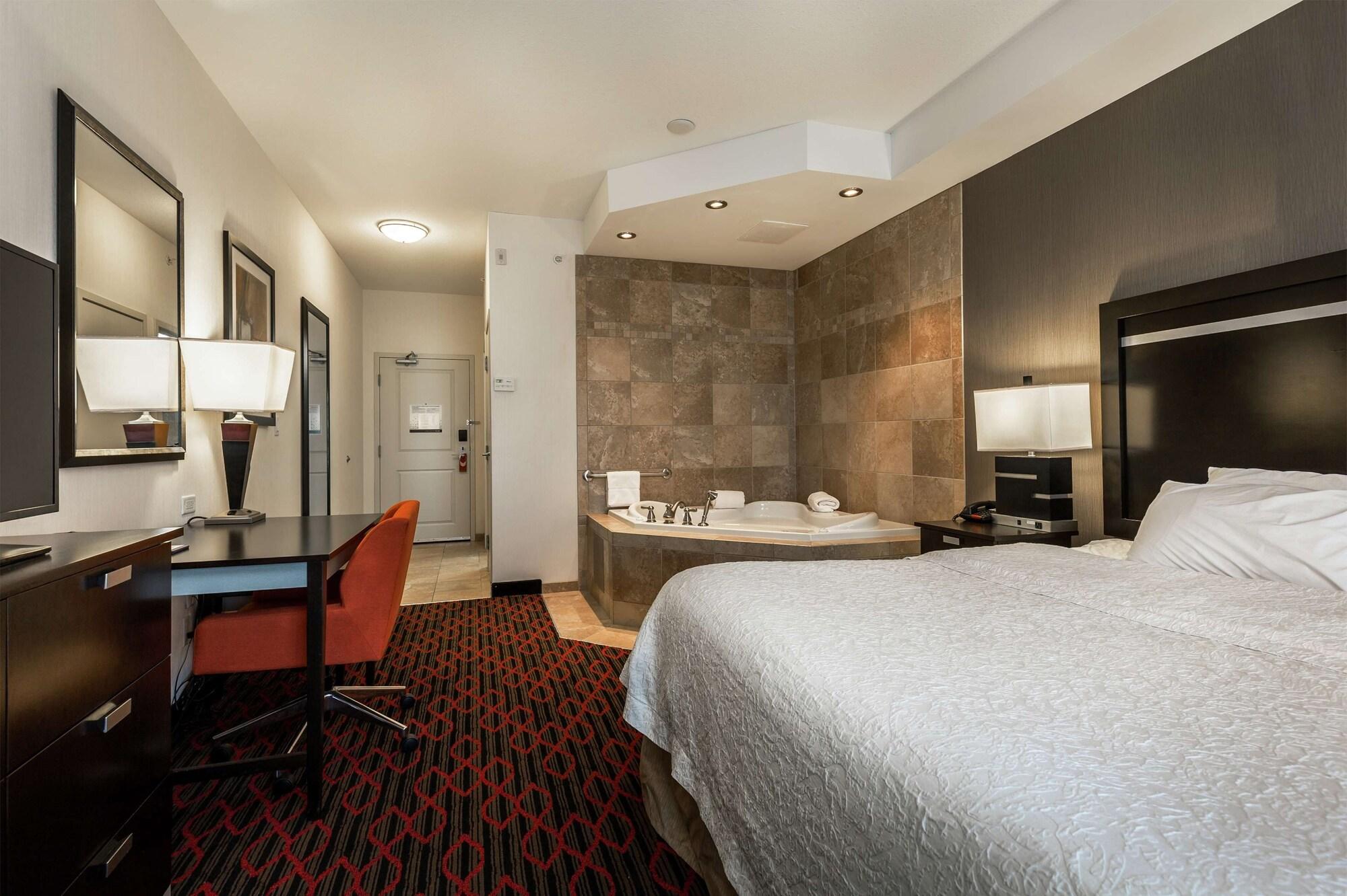Hampton Inn & Suites By Hilton Lethbridge Dış mekan fotoğraf
