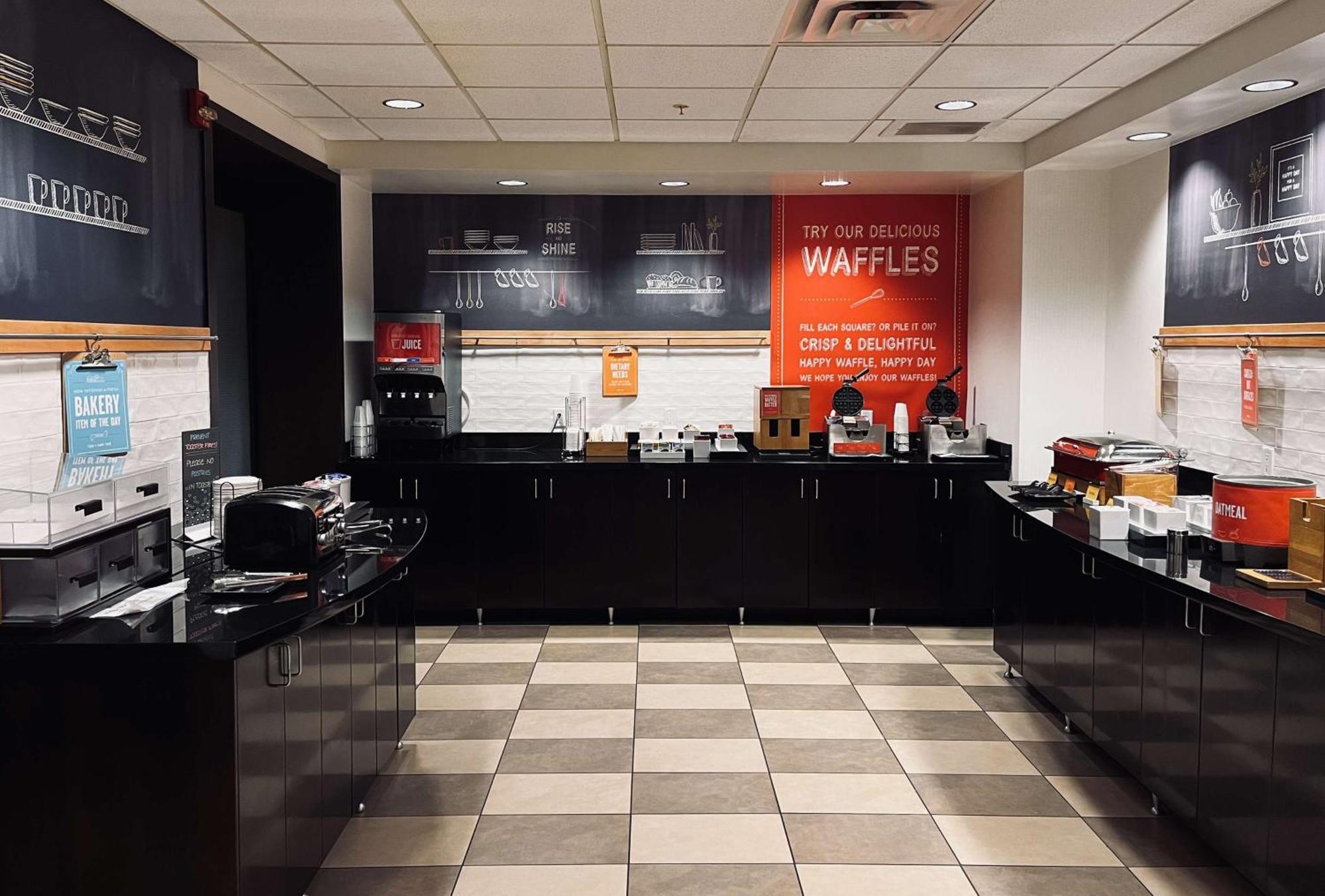 Hampton Inn & Suites By Hilton Lethbridge Dış mekan fotoğraf