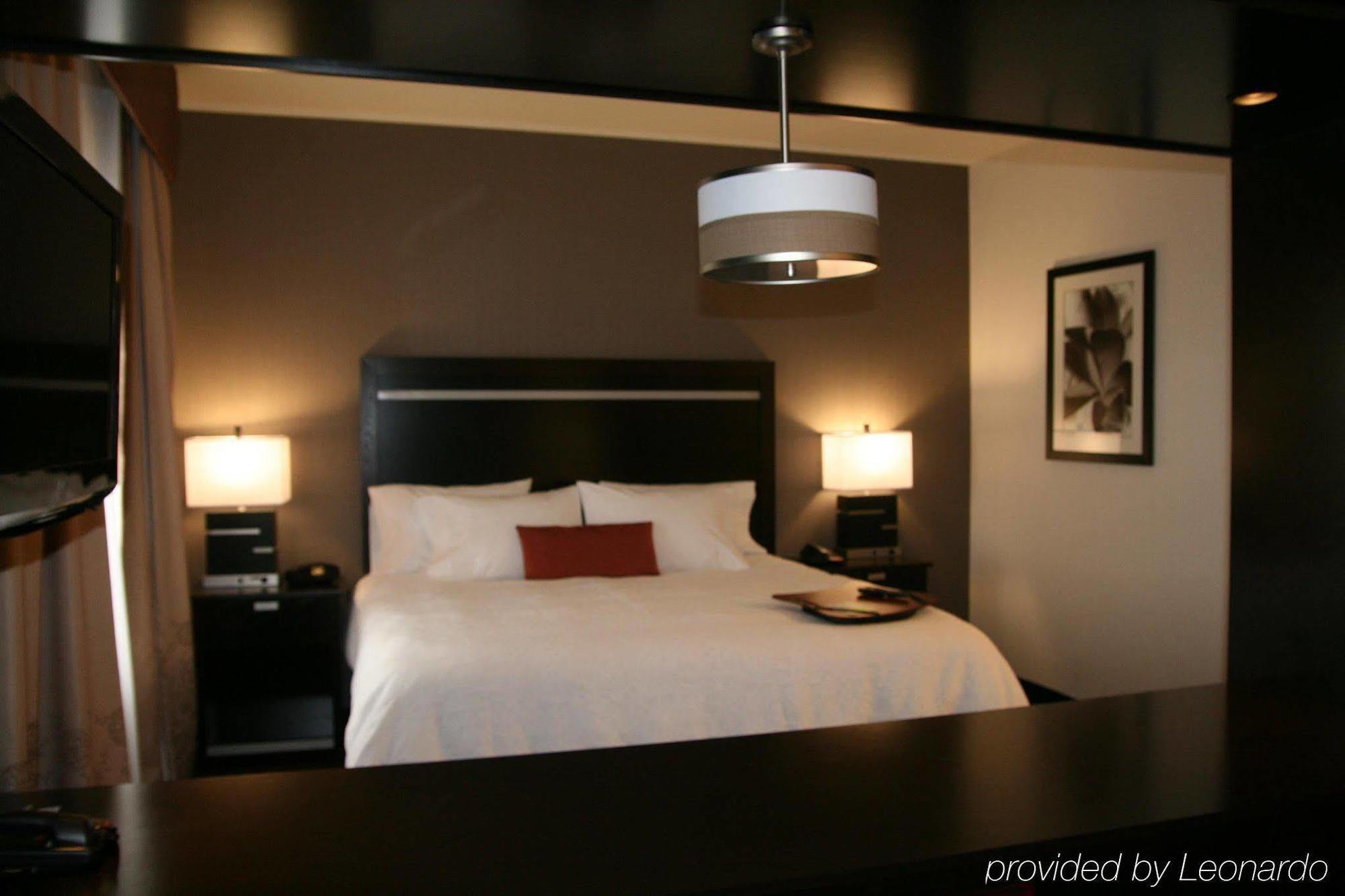 Hampton Inn & Suites By Hilton Lethbridge Oda fotoğraf